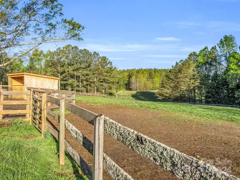 Exterior - 23 Over Hill Dr, Tryon, NC 28782 photo 11 of 16