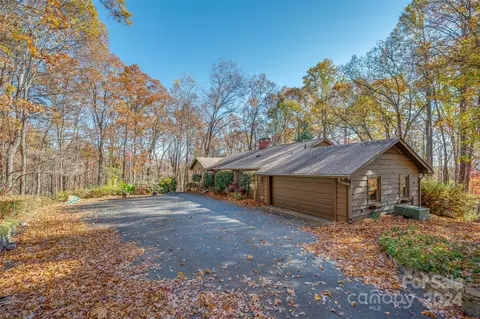 56 Wells Ln, Tryon, NC 28782