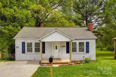 109 N 3rd Ave, Maiden, NC 28650