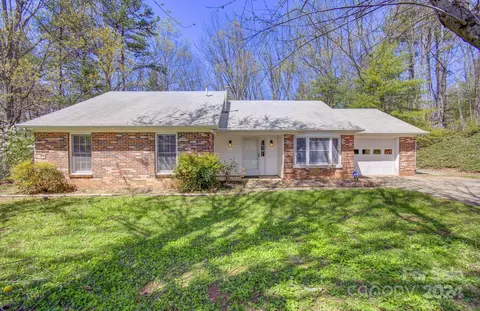 406 Creekside Dr, Asheville, NC 28804