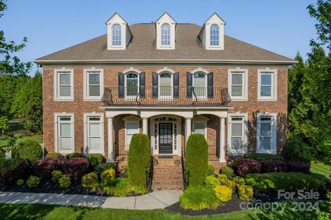 4008 Ainsdale Dr, Matthews, NC 28104