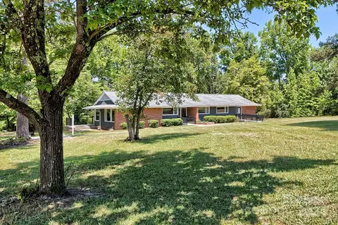 104 Park Dr, Kershaw, SC 29067