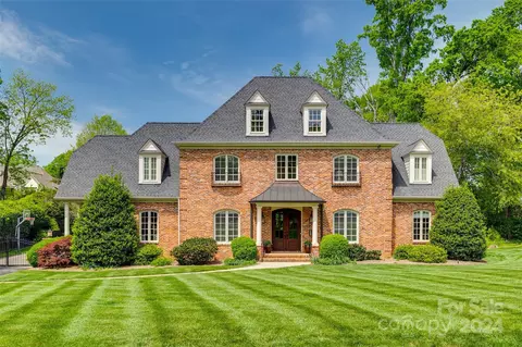 1518 Coventry Rd, Charlotte, NC 28211