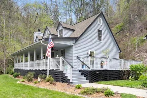310 Long Branch Rd, Swannanoa, NC 28778