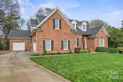8110 Anzack Ln, Charlotte, NC 28269