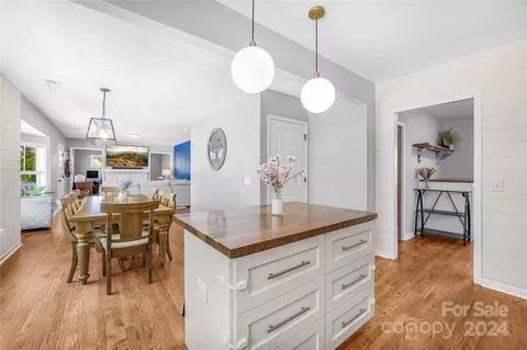 Kitchen - 1119 Skyview Rd, Charlotte, NC 28208 photo 3 of 3