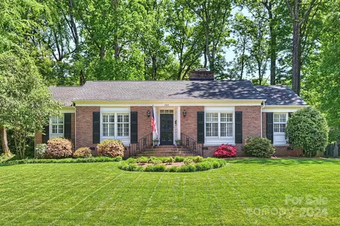 3919 Severn Ave, Charlotte, NC 28210
