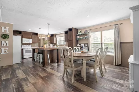 Dining - 3530 Broadhurst Ln, Clover, SC 29710 photo 1 of 2