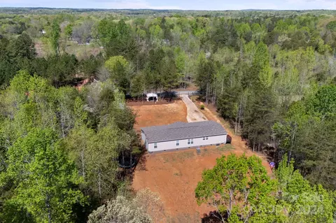 Exterior - 3530 Broadhurst Ln, Clover, SC 29710 photo 6 of 6