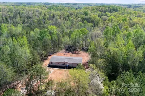 View/Area - 3530 Broadhurst Ln, Clover, SC 29710 photo 3 of 8
