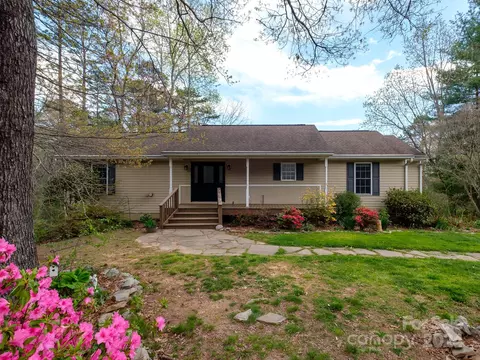 70 Summit Rise Rd, Pisgah Forest, NC 28768