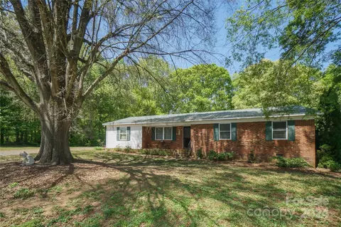 115 Fox Trail Rd, Oakboro, NC 28129