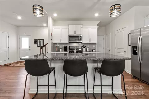 Kitchen - 3218 Oak Tree Trl, Matthews, NC 28105 photo 2 of 2