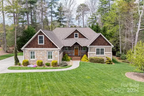 59 Still Water Ln, Fletcher, NC 28732