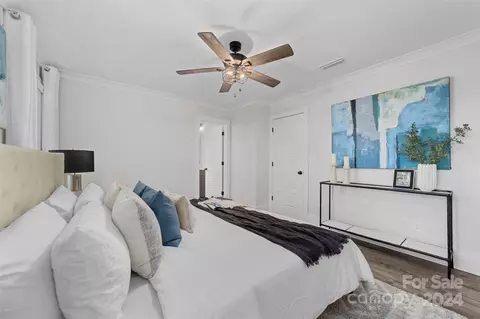 Bedroom - 418 E 17th St, Charlotte, NC 28206 photo 3 of 5