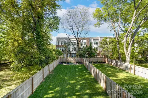 Exterior - 418 E 17th St, Charlotte, NC 28206 photo 5 of 11