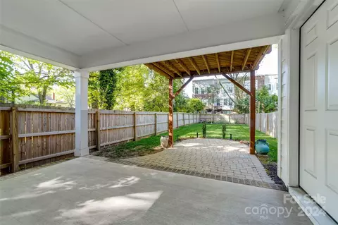 Exterior - 418 E 17th St, Charlotte, NC 28206 photo 7 of 11