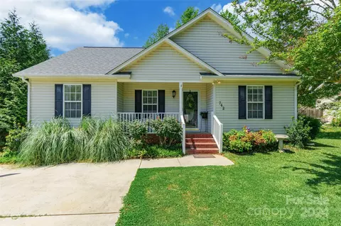 742 Golden Bell Dr, Rock Hill, SC 29732
