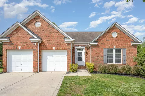 6304 Stoney Valley Ct, Charlotte, NC 28269