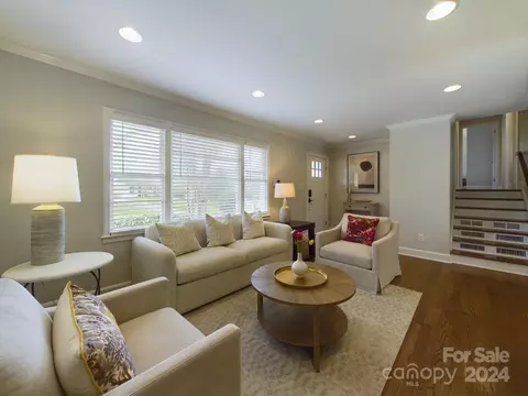 6921 Oakstone Pl, Charlotte, NC 28210