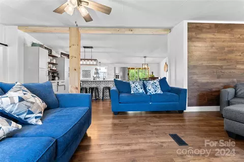 Living - 8426 Smith Rd, Stanfield, NC 28163 photo 3 of 4