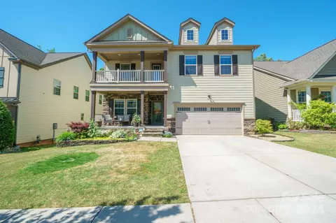 200 Rustling Waters Dr, Mooresville, NC 28117
