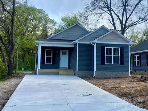1834 Gay St, Statesville, NC 28625