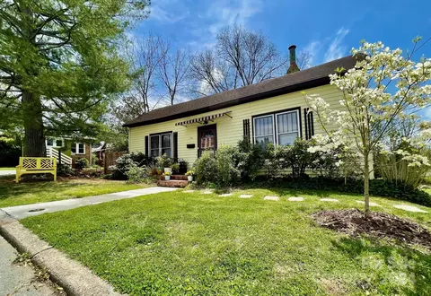 714 Florida Ave, Hendersonville, NC 28739