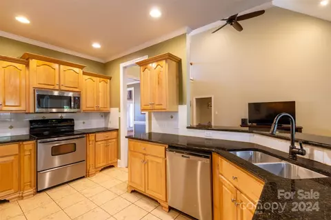 Kitchen - 4228 Flint Dr, Lancaster, SC 29720 photo 2 of 3