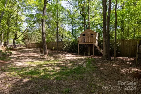 Exterior - 4228 Flint Dr, Lancaster, SC 29720 photo 10 of 14