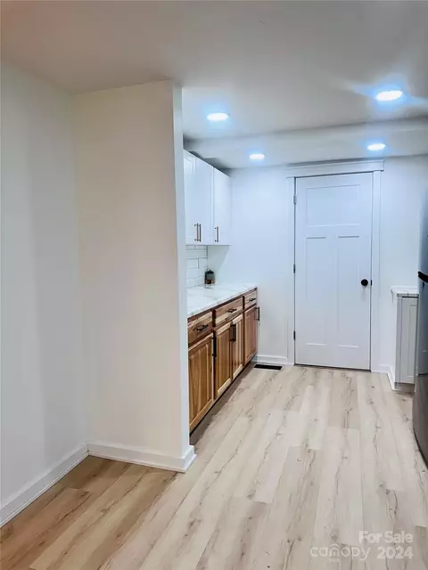 Kitchen - 271 W Grayson St, Marion, NC 28752 photo 13 of 15