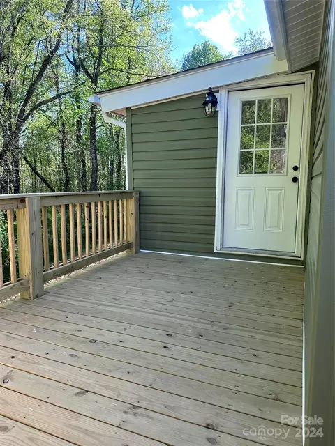 Exterior - 271 W Grayson St, Marion, NC 28752 photo 9 of 10