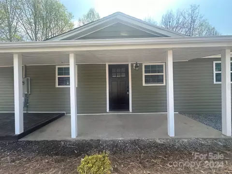 271 W Grayson St, Marion, NC 28752