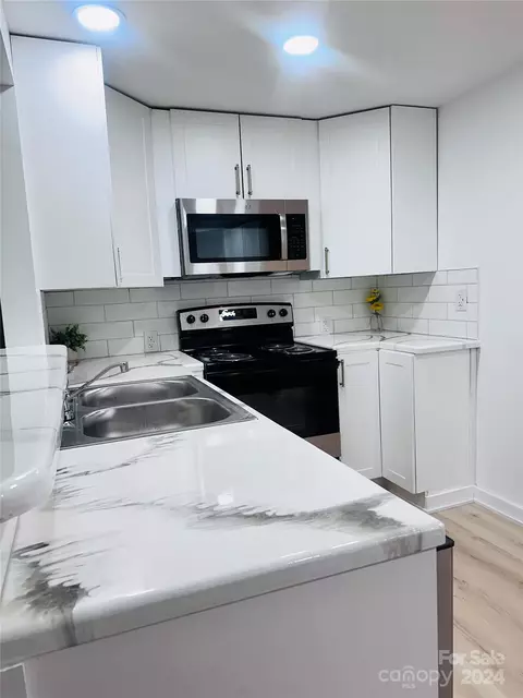 Kitchen - 271 W Grayson St, Marion, NC 28752 photo 2 of 15