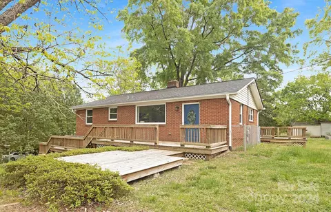 647 Fisher St, Concord, NC 28027