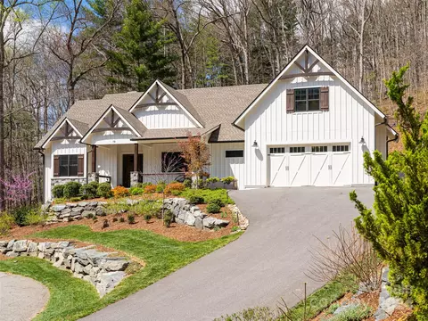 19 Twinflower Trl, Asheville, NC 28804
