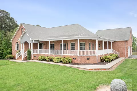 2335 Balls Creek Rd, Claremont, NC 28610