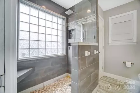 Bath - 12751 Hill Pine Rd, Midland, NC 28107 photo 3 of 5