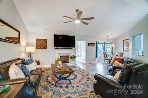Living - 12751 Hill Pine Rd, Midland, NC 28107 photo 2 of 6