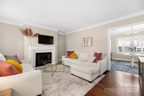 2240 Roswell 5 Ave #5, Charlotte, NC 28207