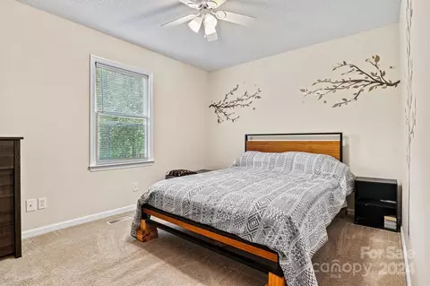 3334 Danial St, Conover, NC 28613 photo 12