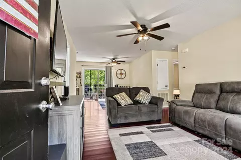 3334 Danial St, Conover, NC 28613 photo 3