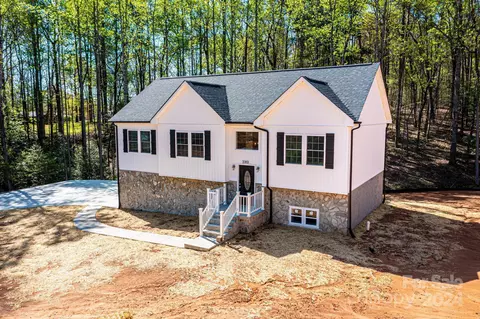 2353 Ellen St, Granite Falls, NC 28630