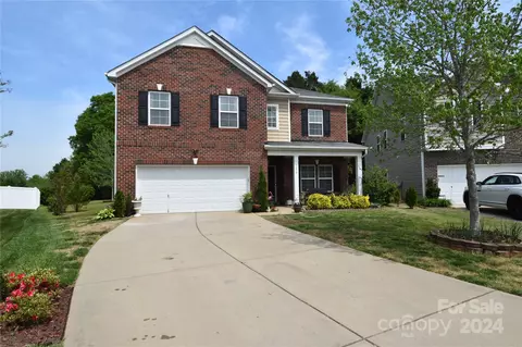 1079 Albany Park Dr, Fort Mill, SC 29715