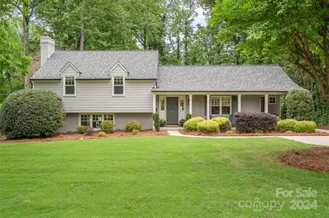 5701 Wintercrest Ln, Charlotte, NC 28209