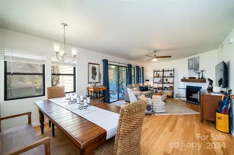 3801 Trinity Ct, Asheville, NC 28805