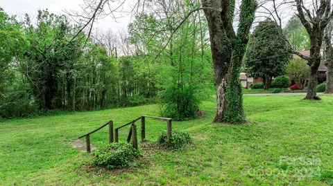 219 Tate St, Morganton, NC 28655