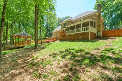 Exterior - 11611 Terrill Ridge Dr, Davidson, NC 28036 photo 7 of 11