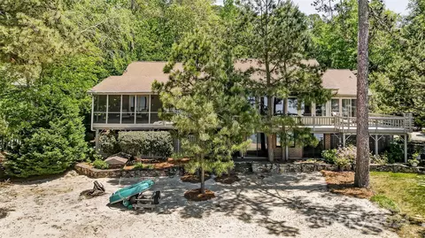 7 Old Stage Trl, Lake Wylie, SC 29710