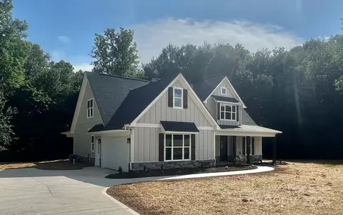 2709 Lathan Rd, Monroe, NC 28112